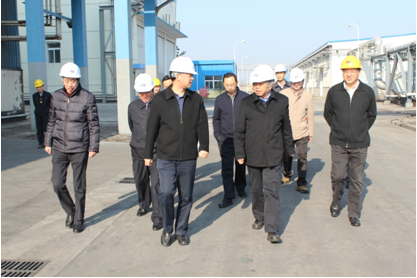 2015年12月12日，張家港市市委常委、保稅區(qū)黨工委副書記、管委會副主任、金港鎮(zhèn)黨委書記卞東方帶隊來華瑞視察工作.